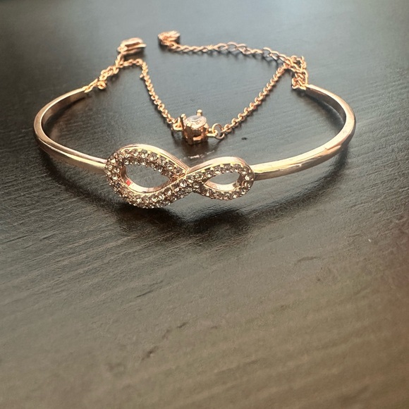 Swarovski Infinity Bracket/Bangle - Picture 3 of 3